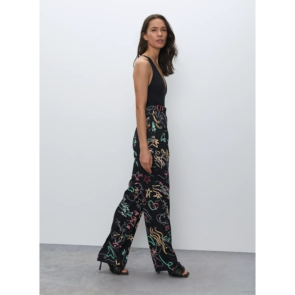 Aritzia Babaton Sadiki Pant: Graffiti, Wide Leg Trouser